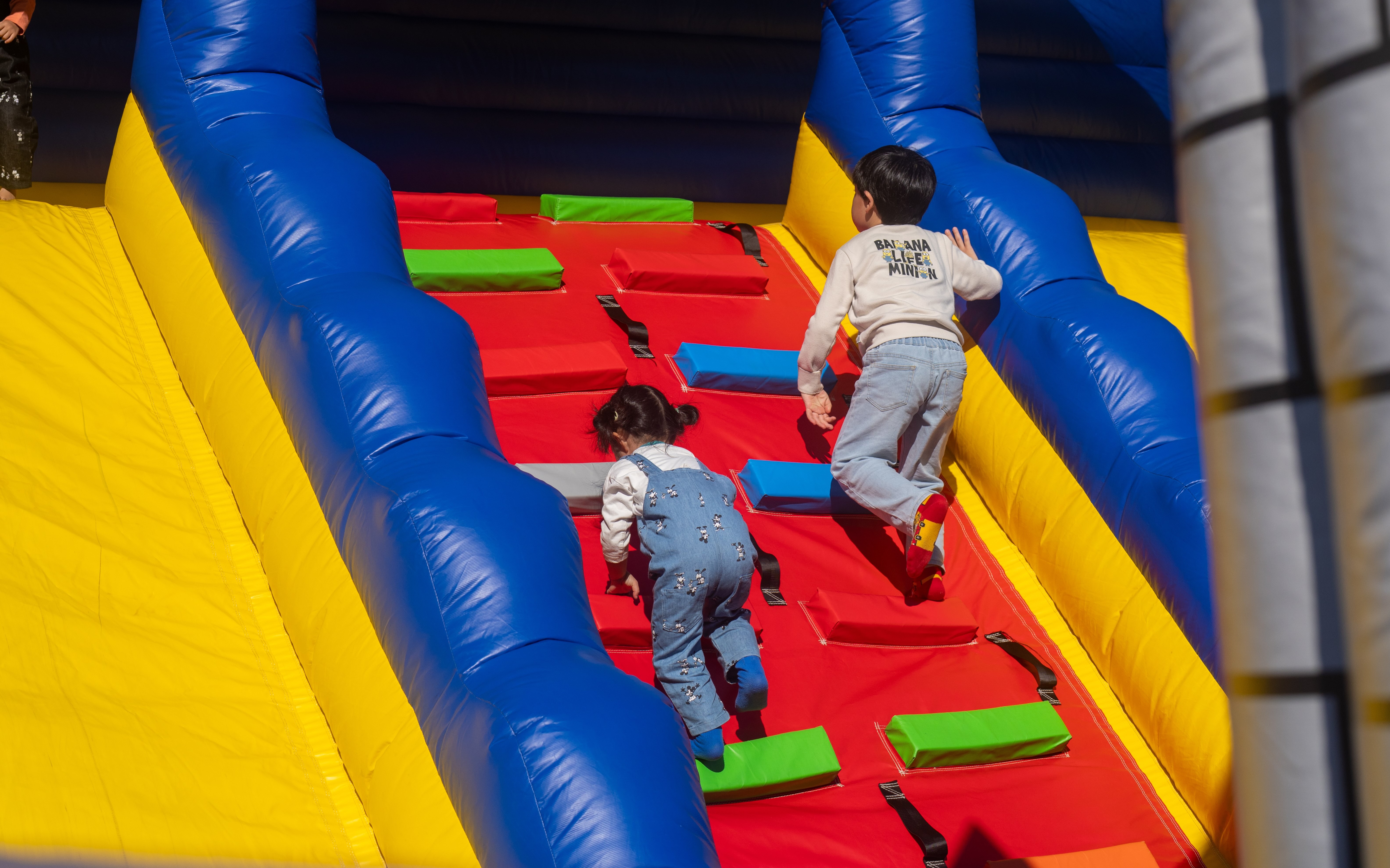 PLAY 遊ぶ